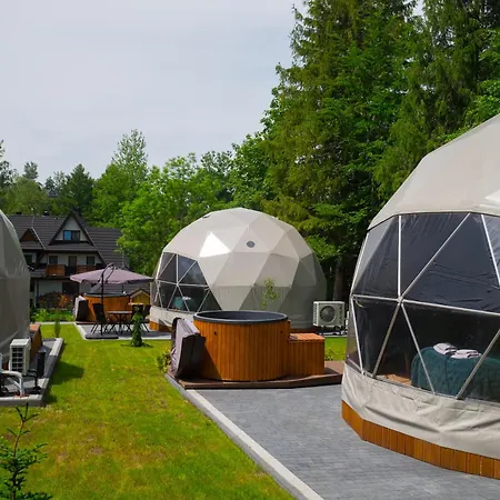 Роскошный шатер Glamp Mala Laka Jacuzzi & Sauna *