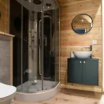 Glamp Mala Laka Jacuzzi & Sauna Campismo de Luxo