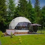 Campismo de Luxo Glamp Mala Laka Jacuzzi & Sauna