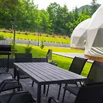 Glamp Mala Laka Jacuzzi & Sauna Campismo de Luxo *