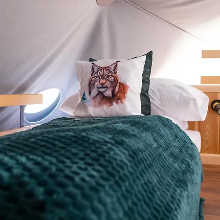 Glamp Mala Laka Jacuzzi & Sauna