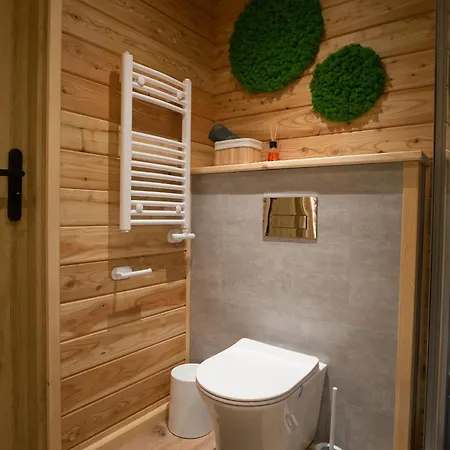 Glamp Mala Laka Jacuzzi & Sauna 럭셔리텐트 자코파네