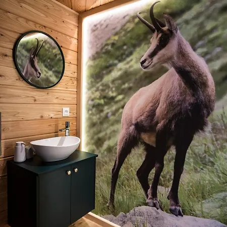 خيمة فخمة Glamp Mala Laka Jacuzzi & Sauna