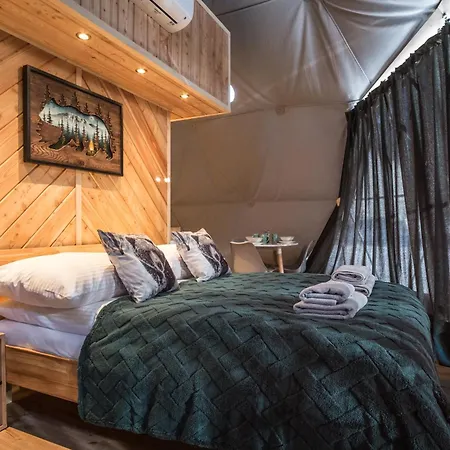 خيمة فخمة Glamp Mala Laka Jacuzzi & Sauna
