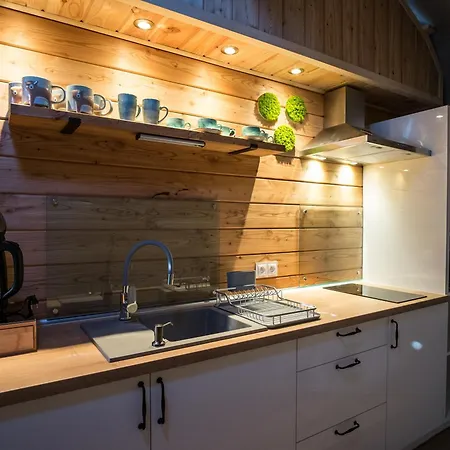 Glamp Mala Laka Jacuzzi & Sauna