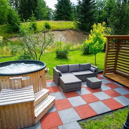 Glamp Mala Laka Jacuzzi & Sauna خيمة فخمة *