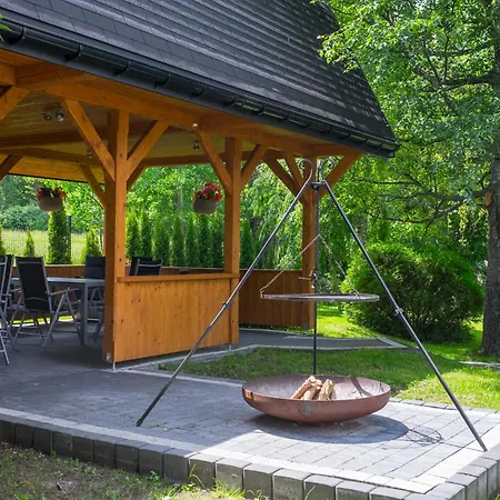 ラグジュアリーテント Glamp Mala Laka Jacuzzi & Sauna ザコパネ