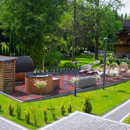 Glamp Mala Laka Jacuzzi & Sauna *