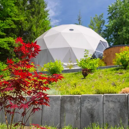 럭셔리텐트 Glamp Mala Laka Jacuzzi & Sauna 자코파네