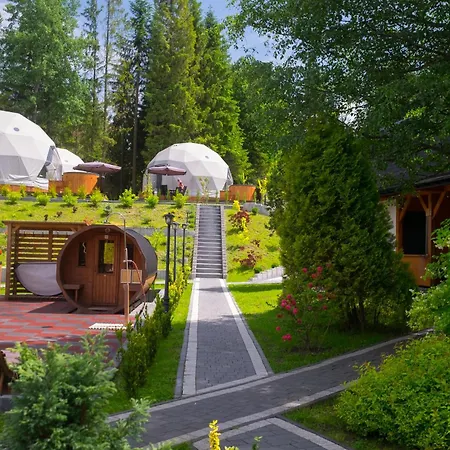 Glamp Mala Laka Jacuzzi & Sauna ラグジュアリーテント ザコパネ