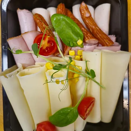 Glamp Mala Laka Jacuzzi & Sauna *