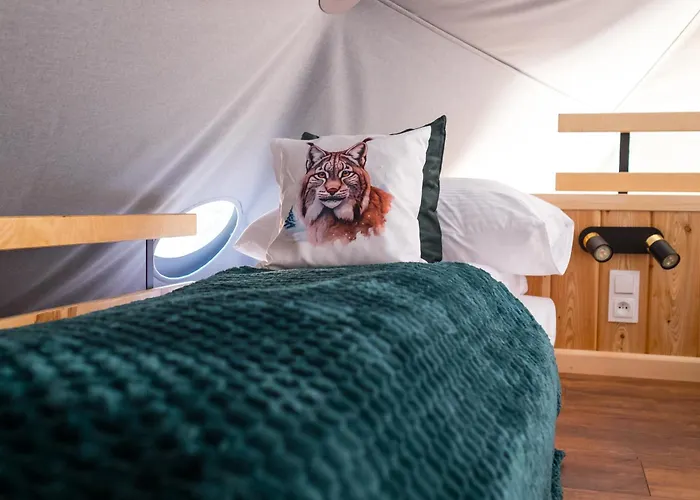 Glamp Mala Laka Jacuzzi & Sauna