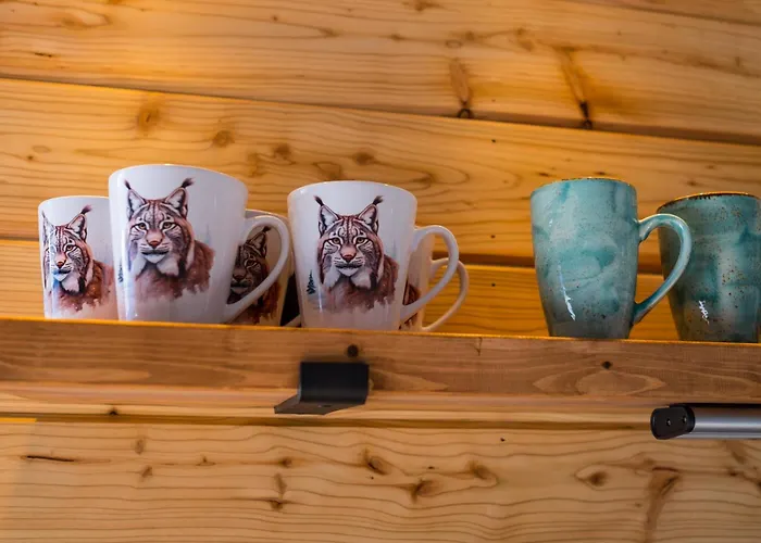 Glamp Mala Laka Jacuzzi & Sauna Campo de lujo *