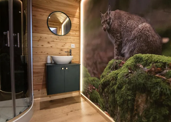 Campo de lujo Glamp Mala Laka Jacuzzi & Sauna *