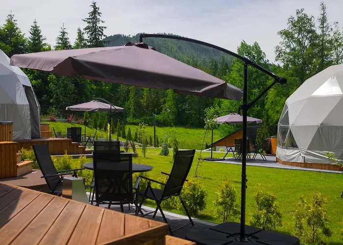 Glamp Mala Laka Jacuzzi & Sauna Campo de lujo *