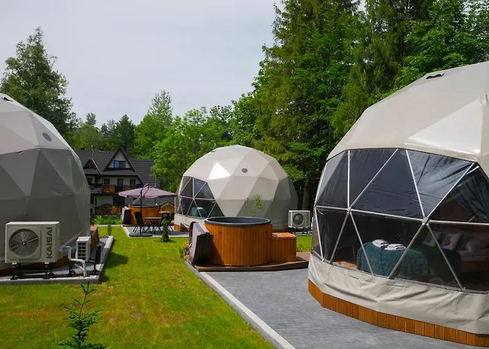 Campo de lujo Glamp Mala Laka Jacuzzi & Sauna *