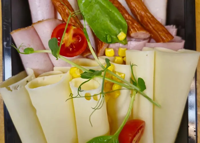 Glamp Mala Laka Jacuzzi & Sauna *